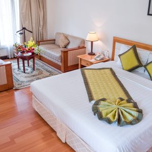 first hotel king room 1