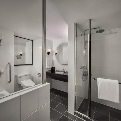 Newworldhotel (1)